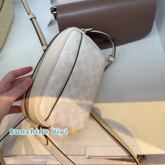 NWT Coach CY752 Mini Jamie Camera Bag In Signature Canvas Gold/White/Chalk - Picture 3 of 9